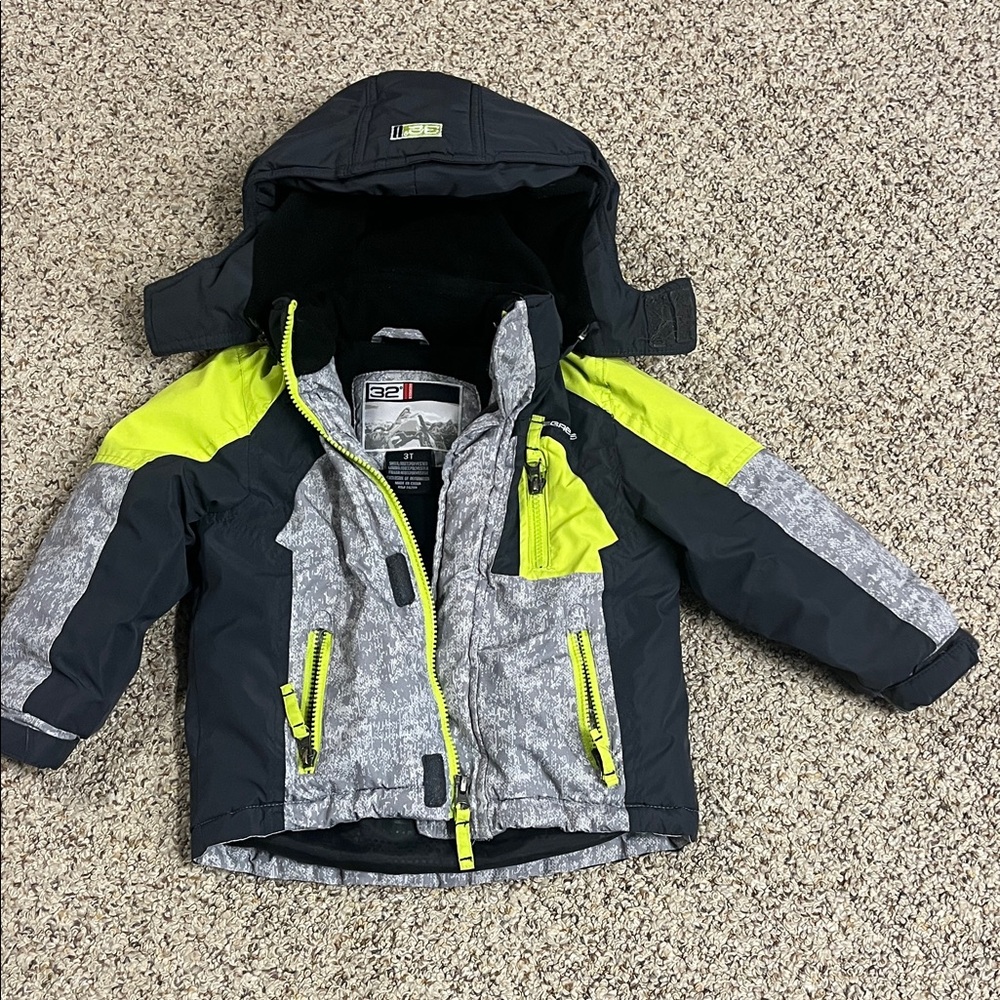 32 Degrees Kids' Gray and Black winter Jacket